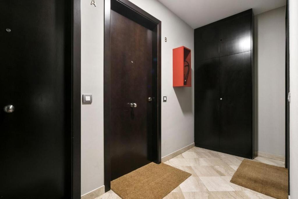 Fisa Rentals Gran Via Apartments Barcelona Exterior foto